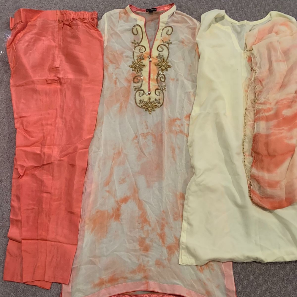 Shalwaar kameez